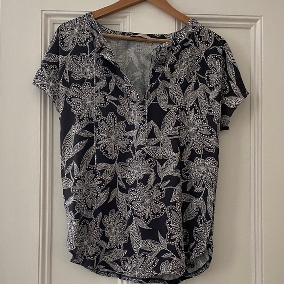 LOFT Gray and White Floral Blouse - Picture 1 of 3